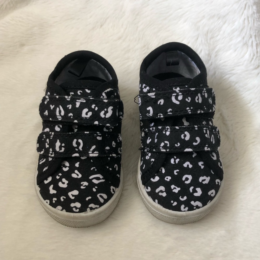 Toddler shoes